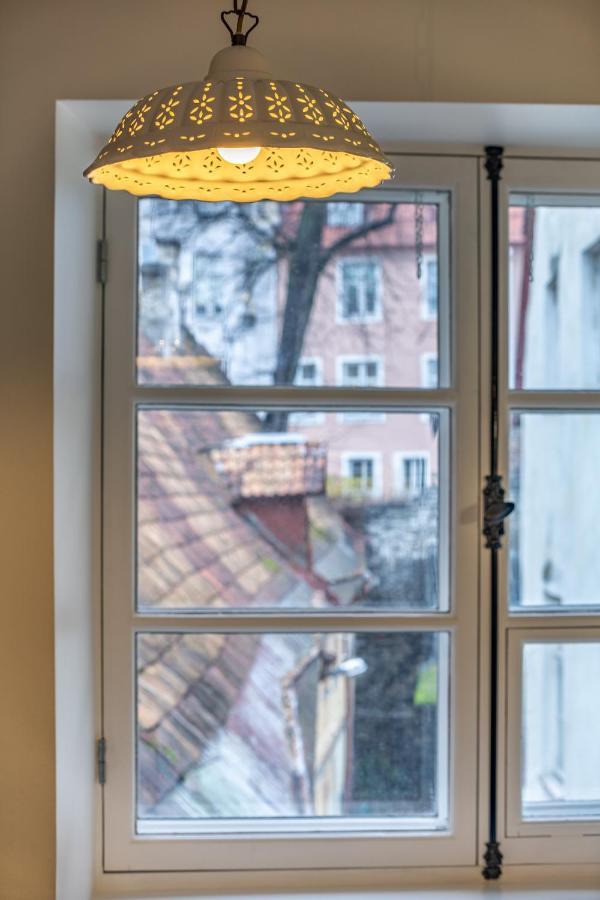 Roofs Of The Old Tallinn Guest House Exteriör bild